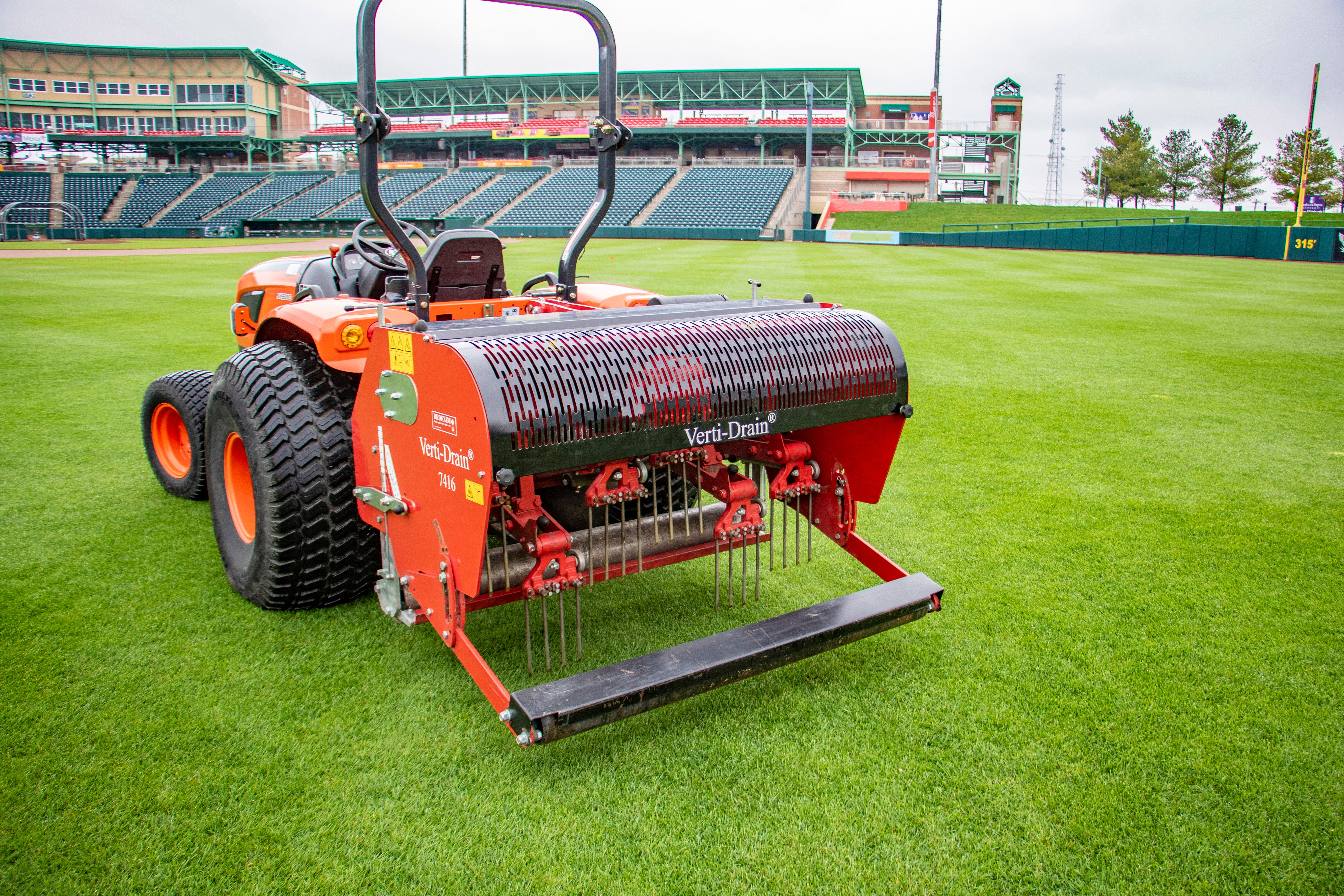 VERTI DRAIN 7416