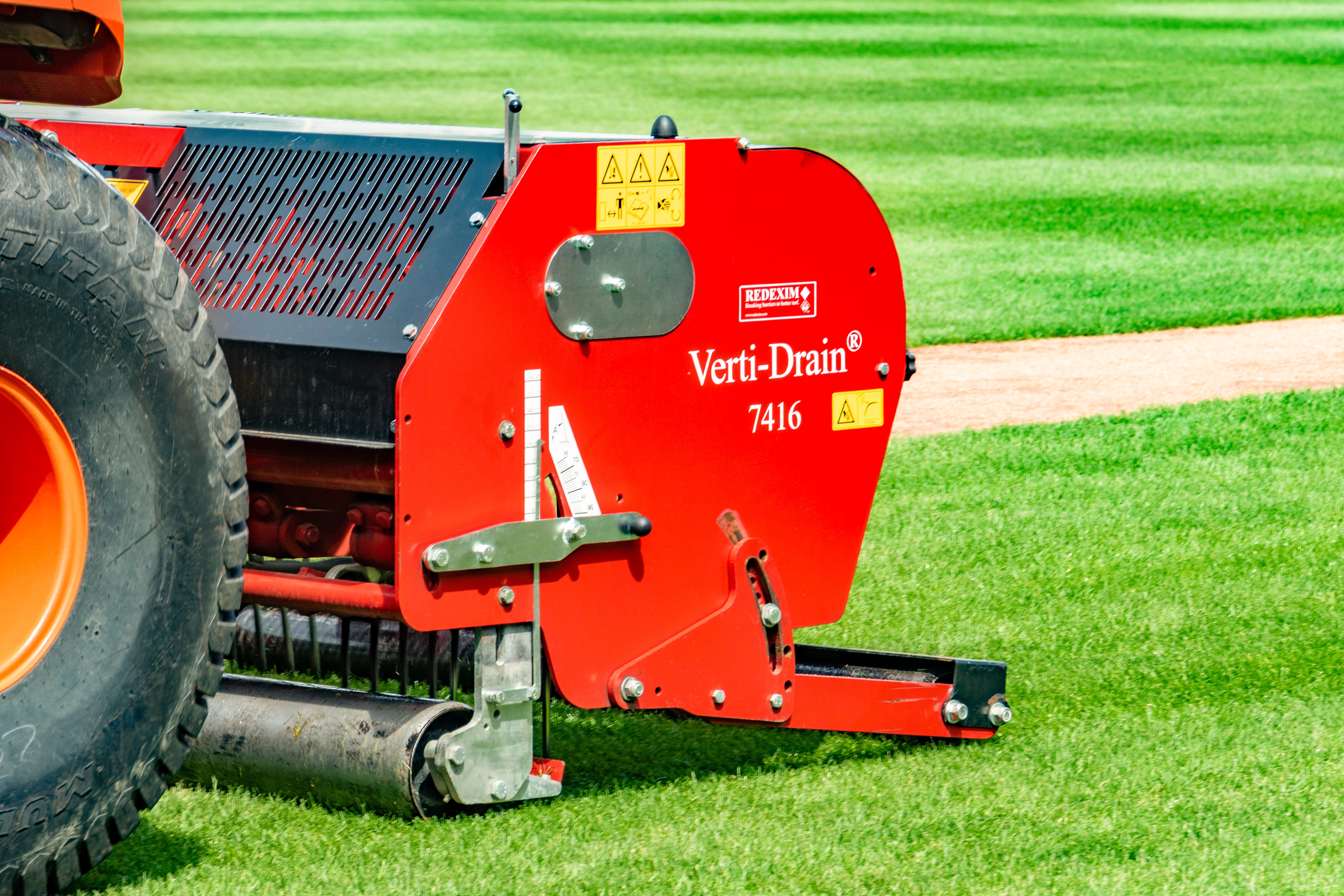 VERTI DRAIN 7416