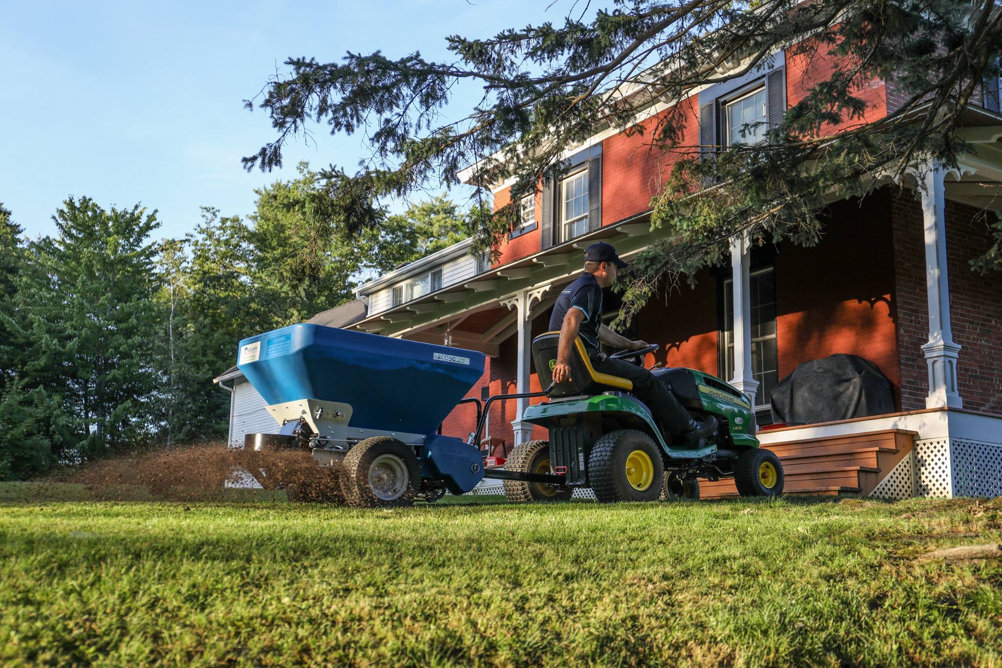 ECO50 Top Dresser