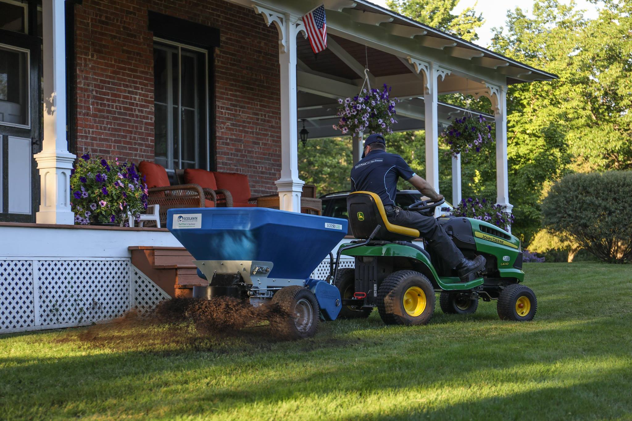 ECO50 Top Dresser