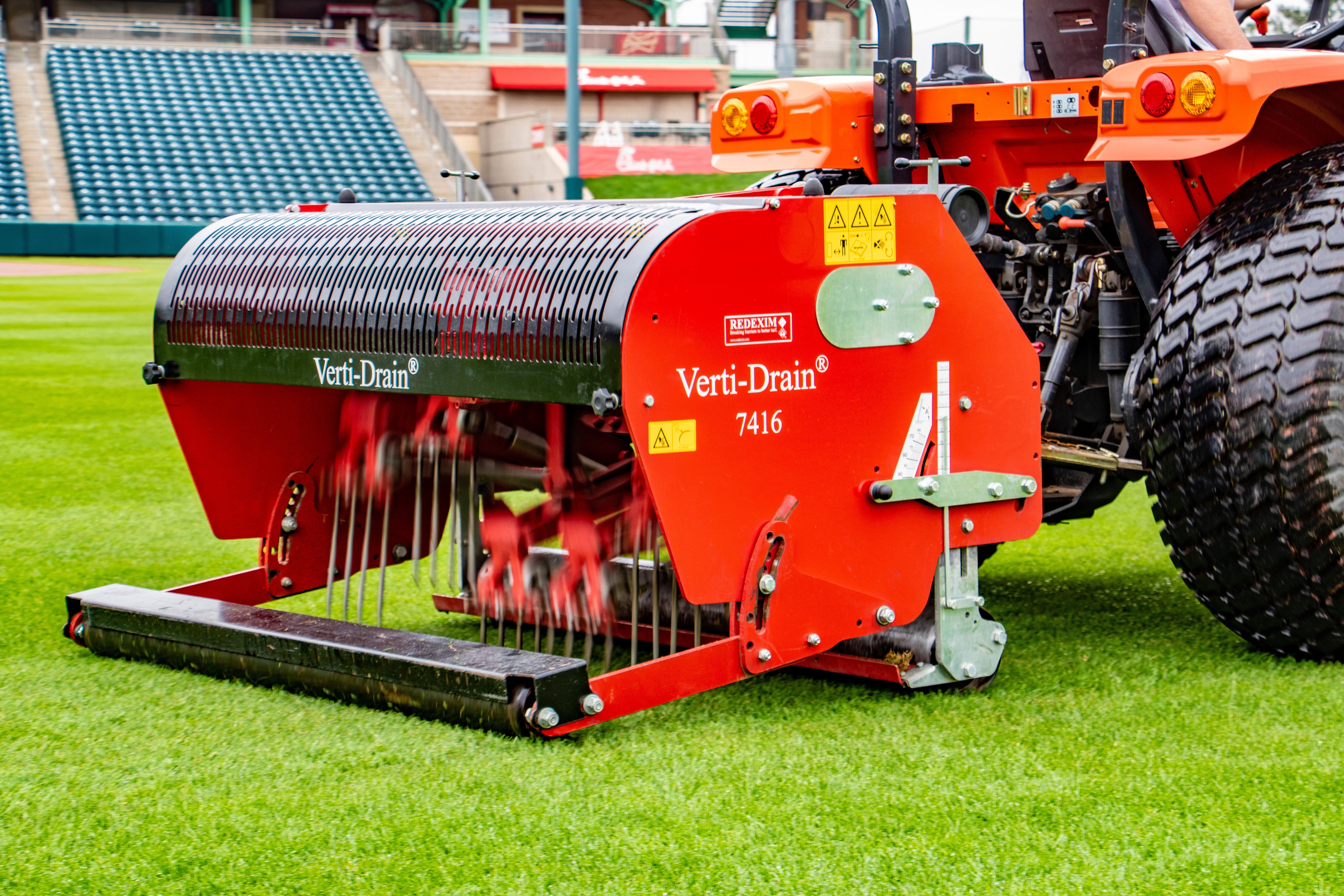 VERTI DRAIN 7416
